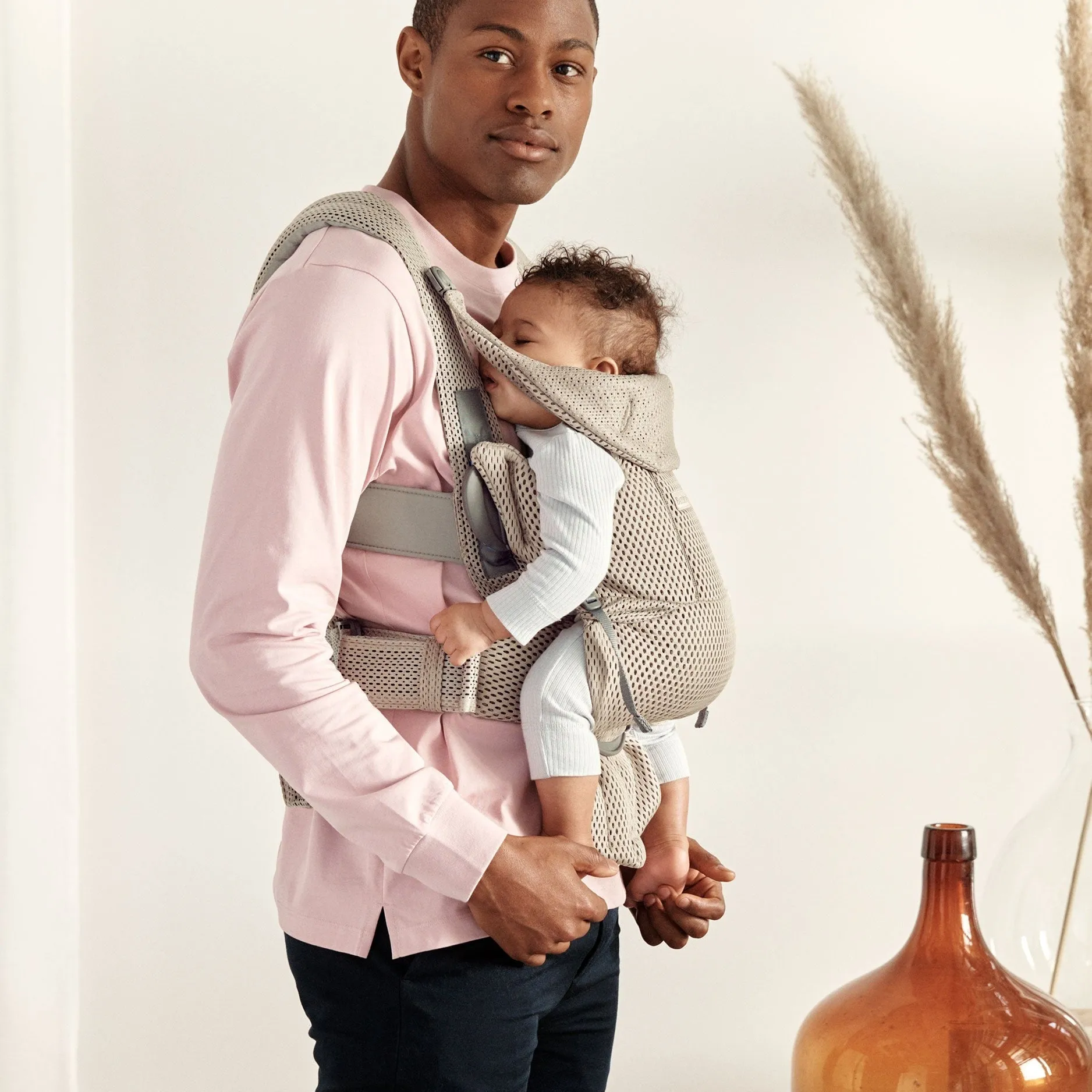 BabyBjorn, Baby Carrier Move