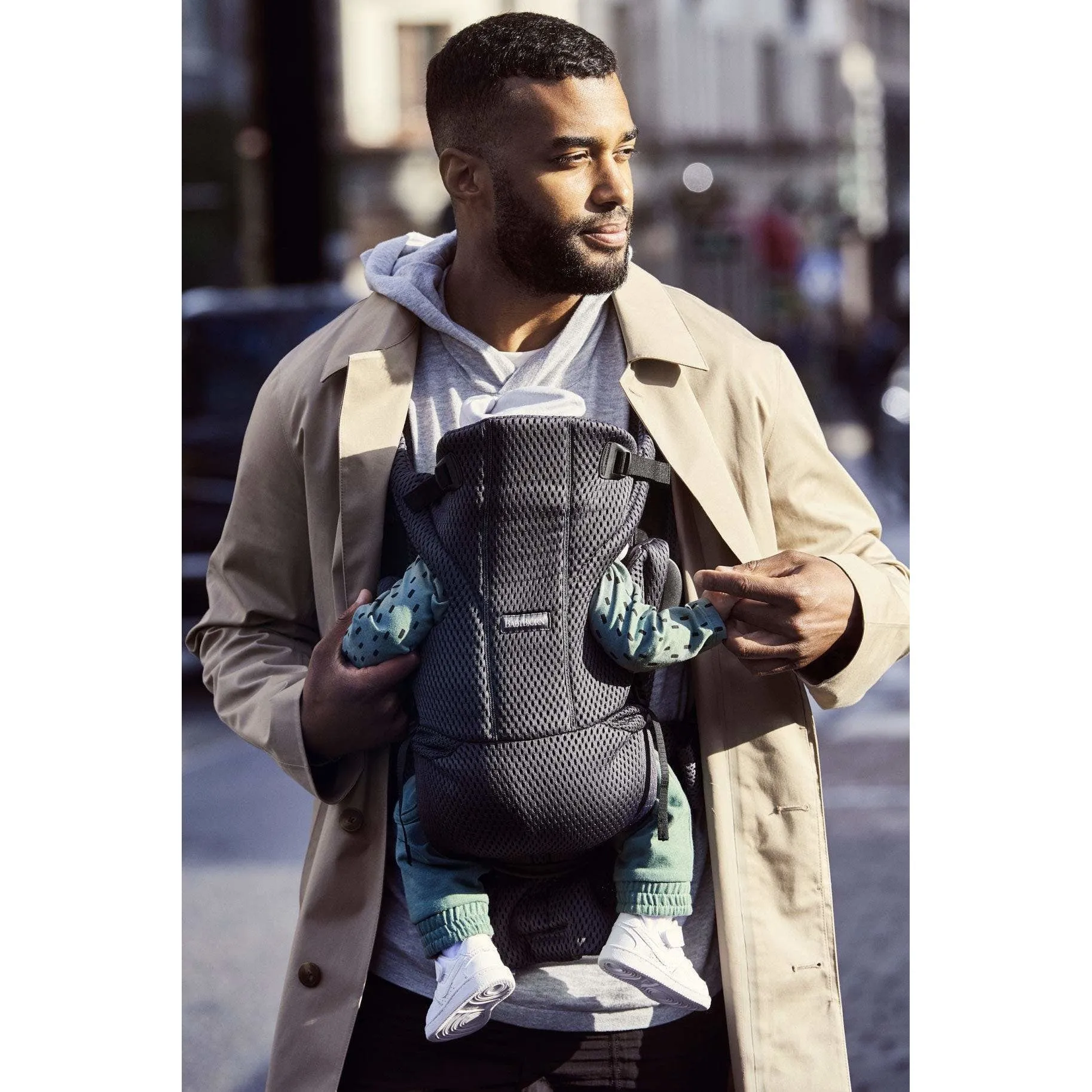 BabyBjorn, Baby Carrier Move