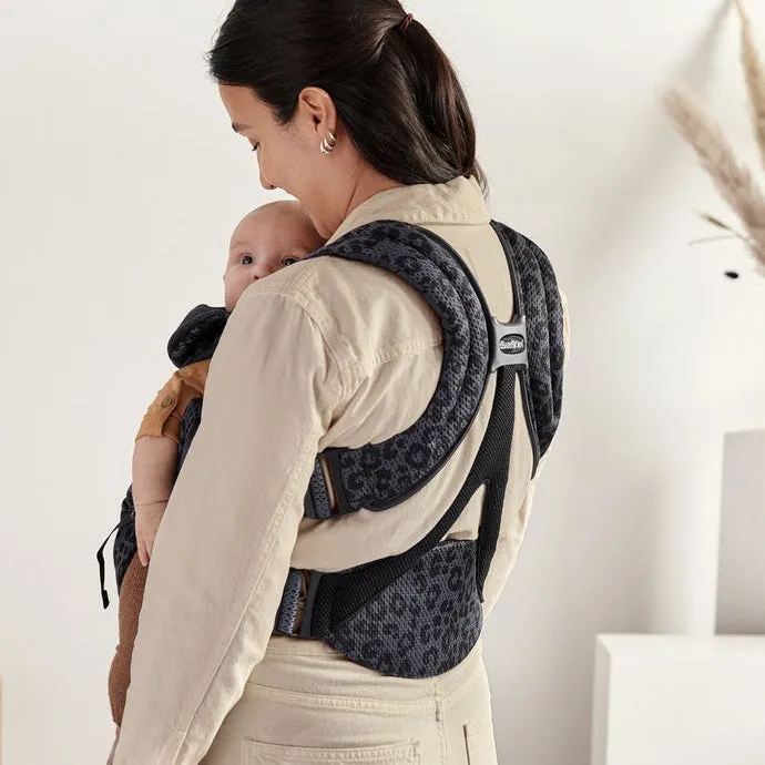 BabyBjorn, Baby Carrier Move