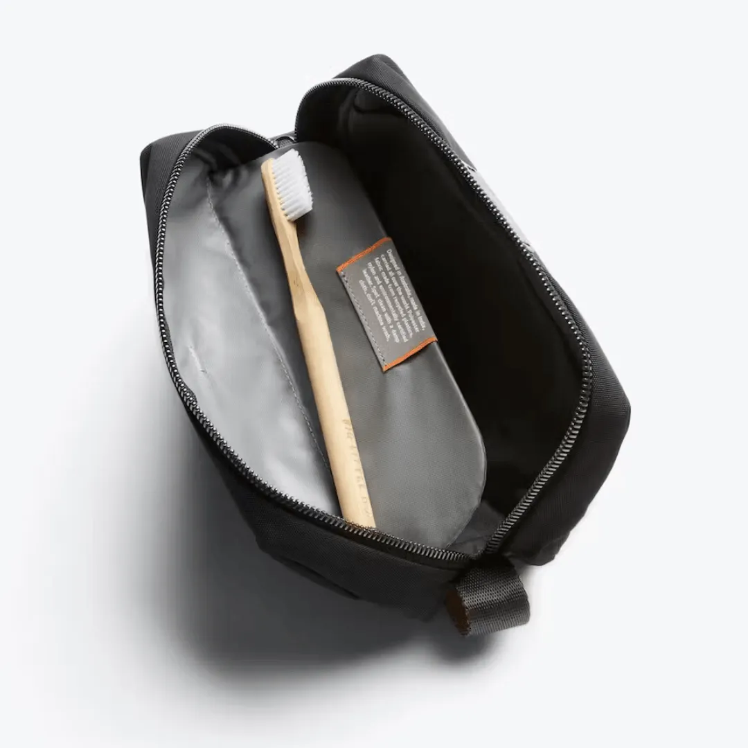 BELLROY Toiletry Kit