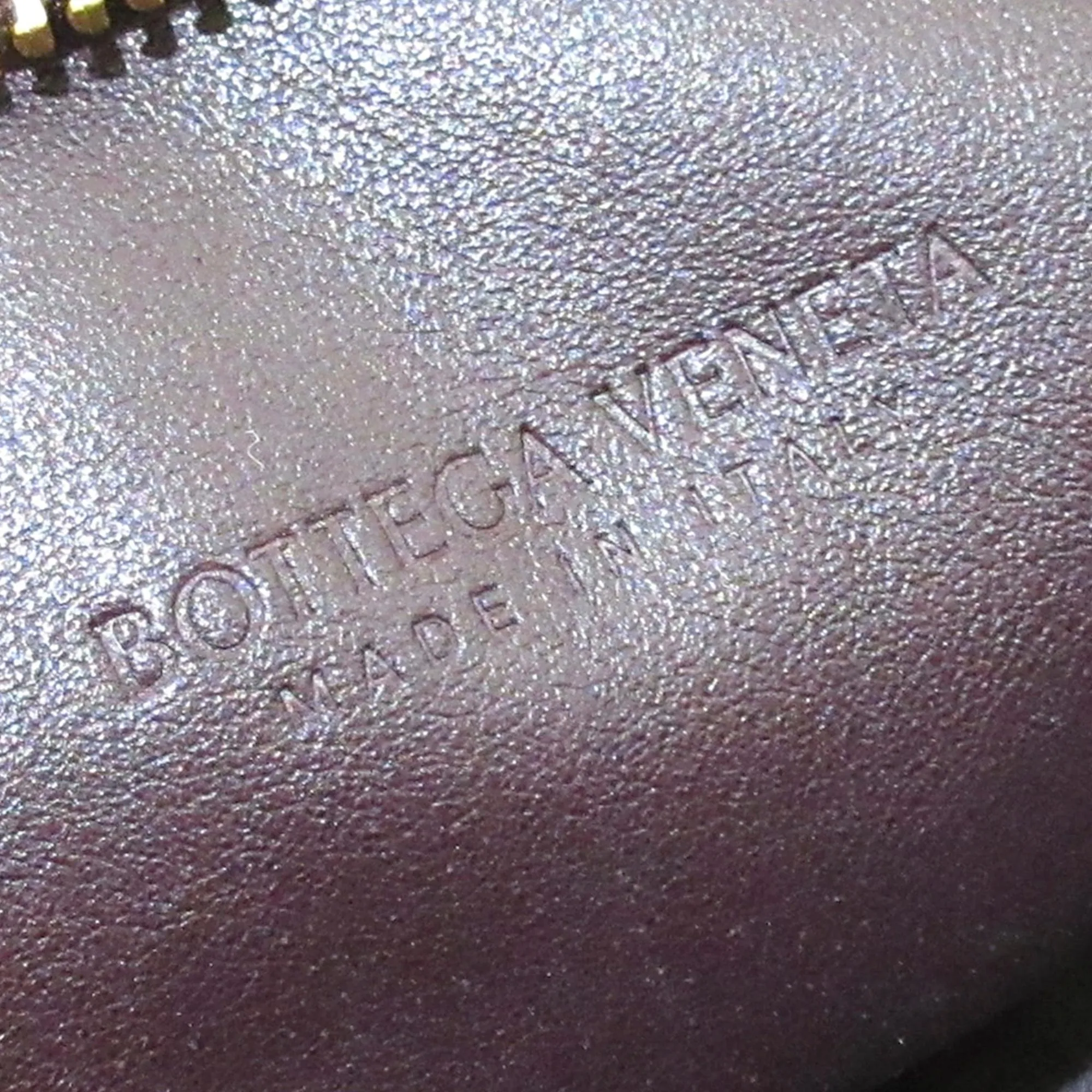 Bottega Veneta Intrecciato BV Twist Leather Clutch Bag (SHG-zHmBhn)