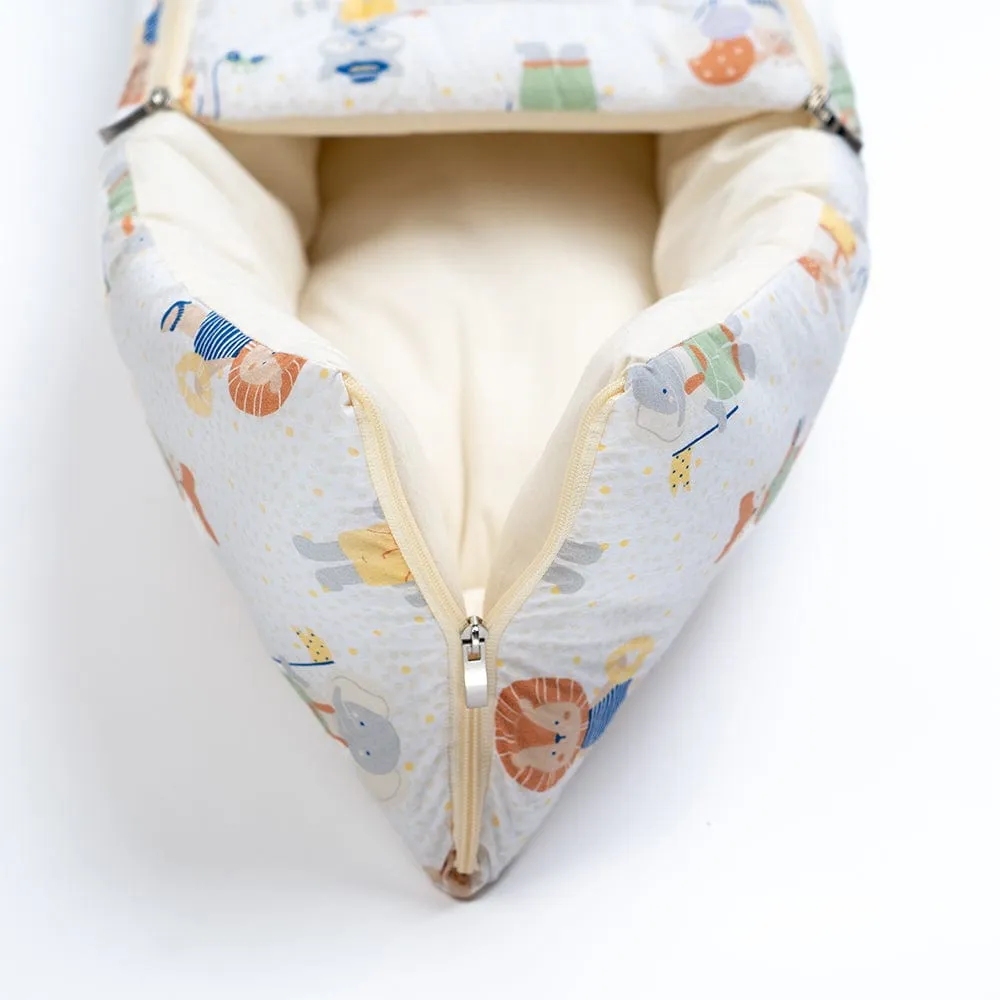 Cotton Carrier Nest / sleeping bag, Jungle Party ( Newborn - 3 Months)