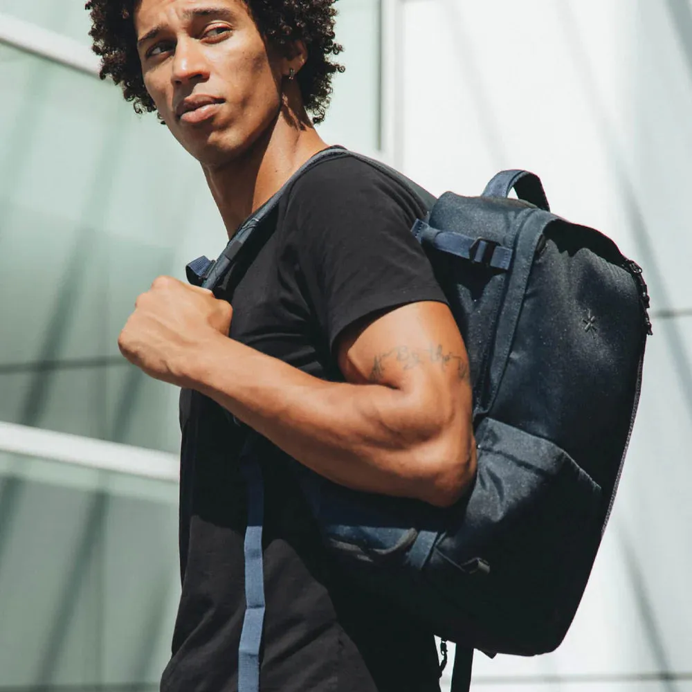 Nest Backpack Blueberry Navy