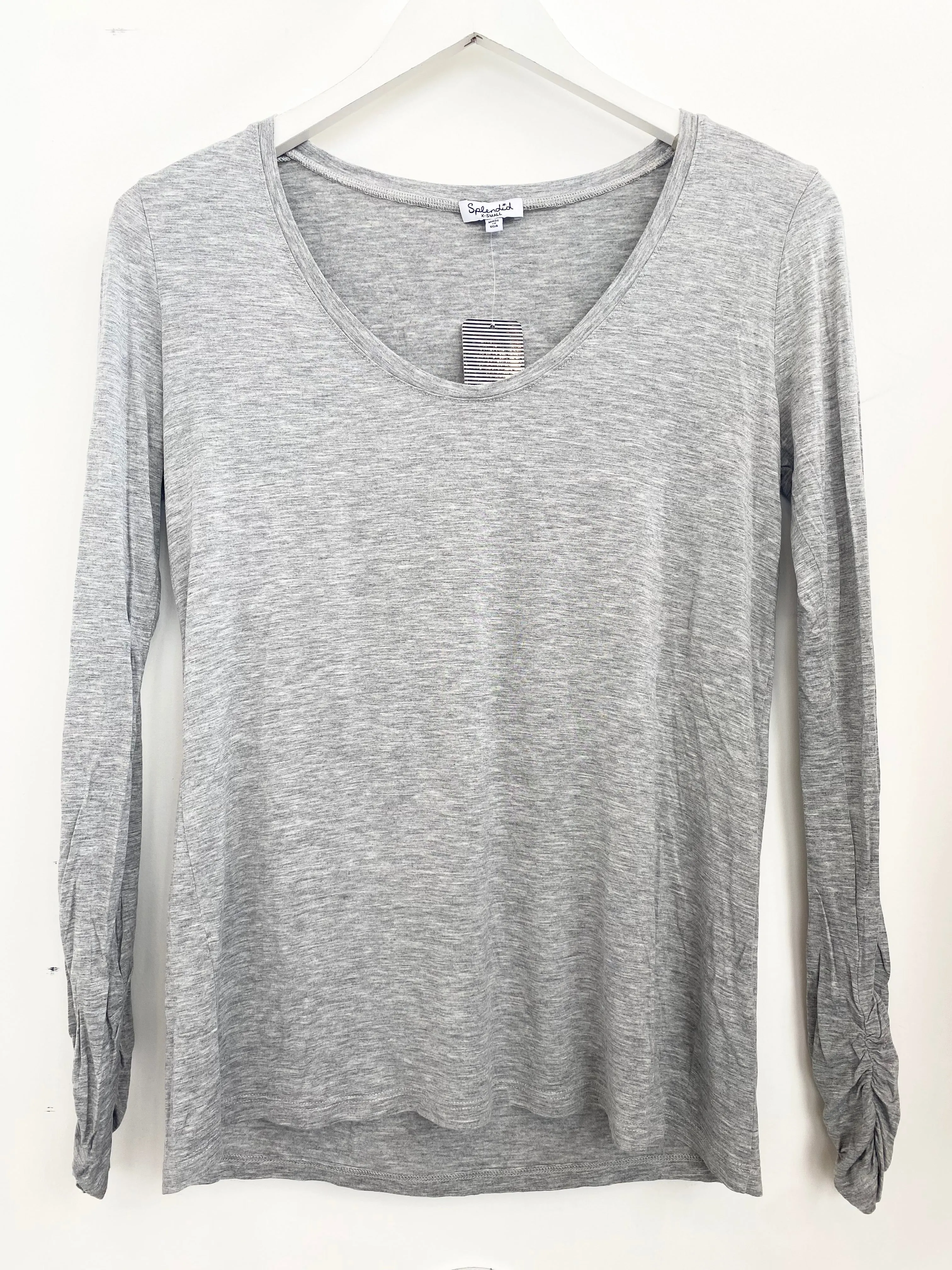 Splendid - Scoop Neck Long Sleeve in Grey