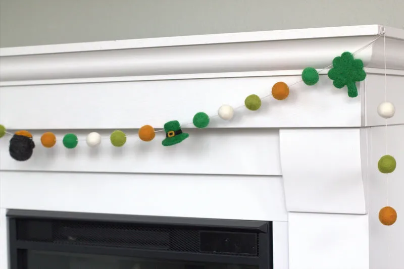 St. Patrick's Day Garland- Shamrock, Pot of Gold & Leprechaun Hat- Gold, Green