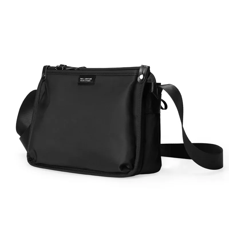 Urbanite X: Travel Messenger Bag Navigate the City in Style