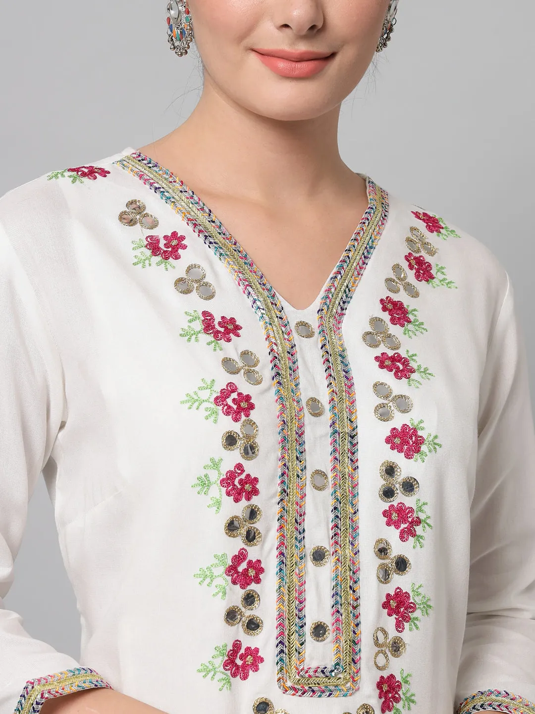 Women Embroidered White Kurta Palazzo Set